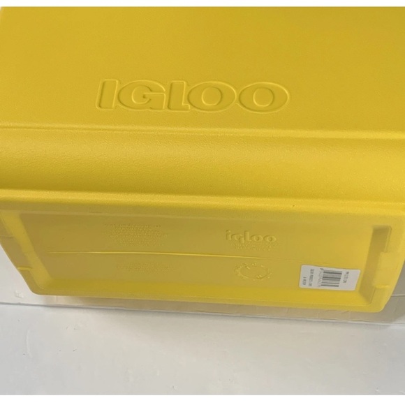 Igloo Star Wars C3PO 16 Qt Cooler Playmate Elite NWT - Picture 9 of 10